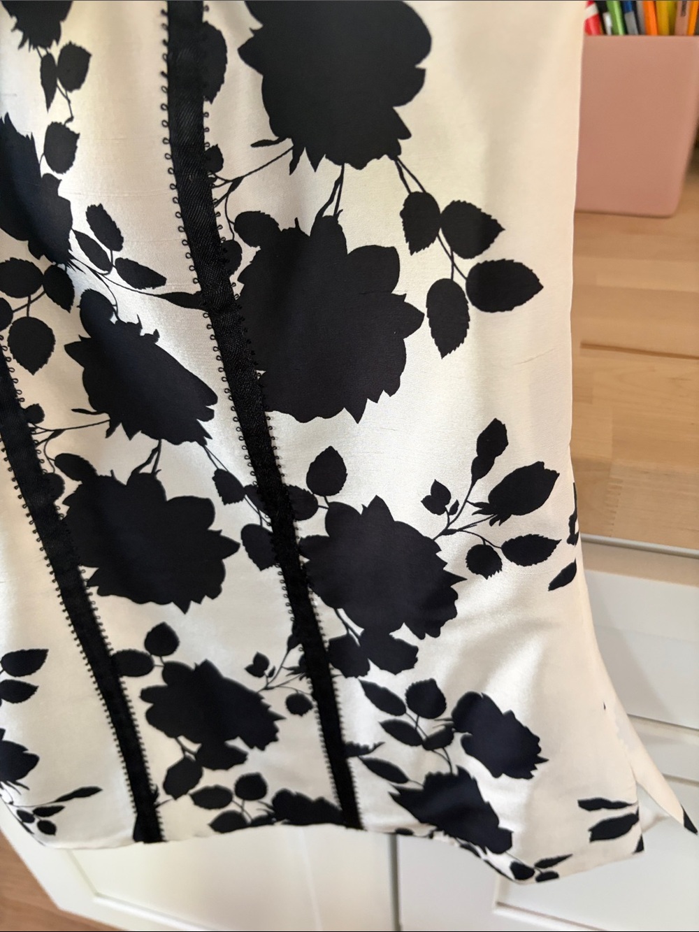 White House, black market silk corset top - Picture 3 of 9